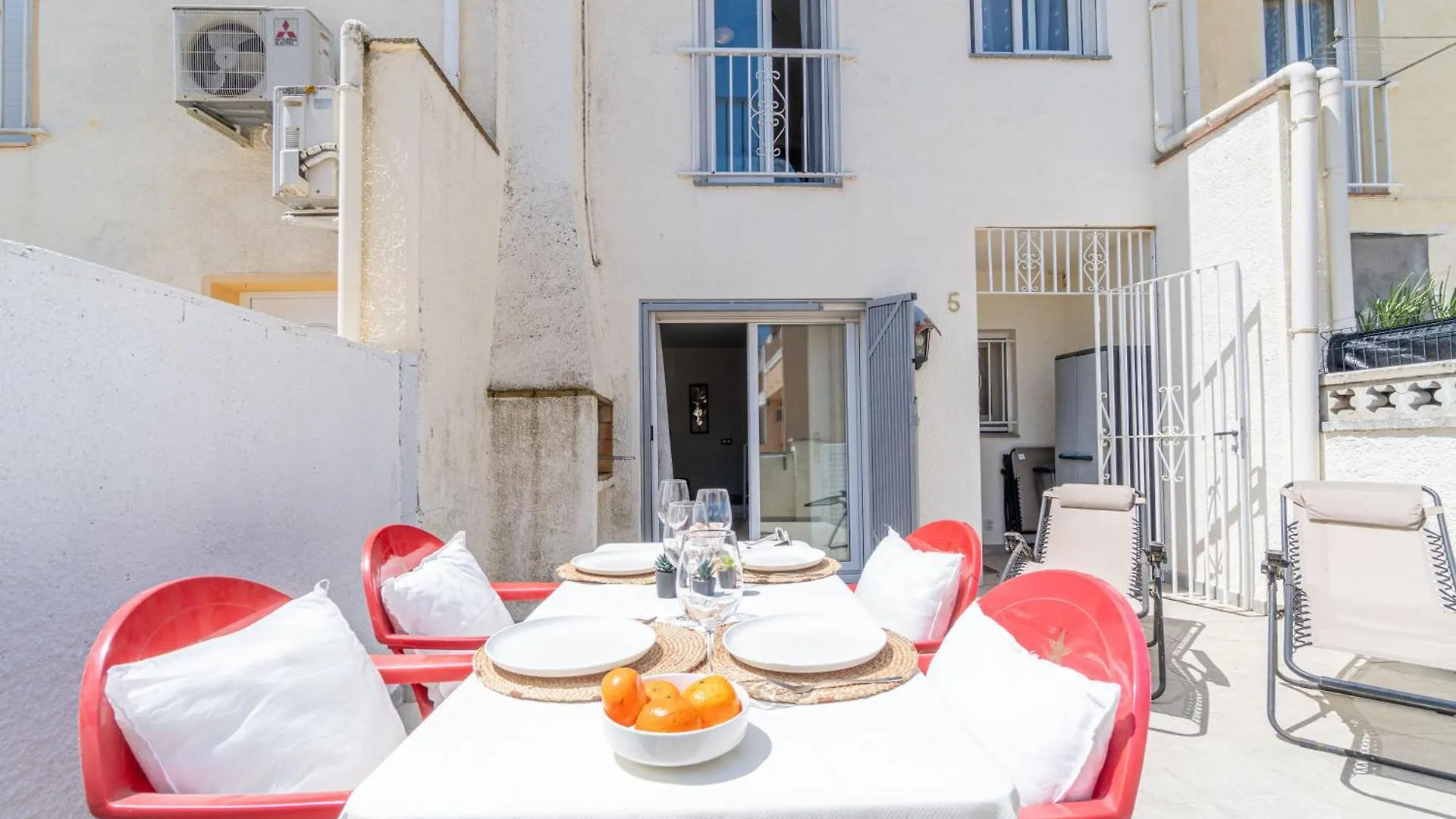 Goldhome - Byblos - Casa Con Piscina Comunitaria Empuriabrava 0*,  Spagna