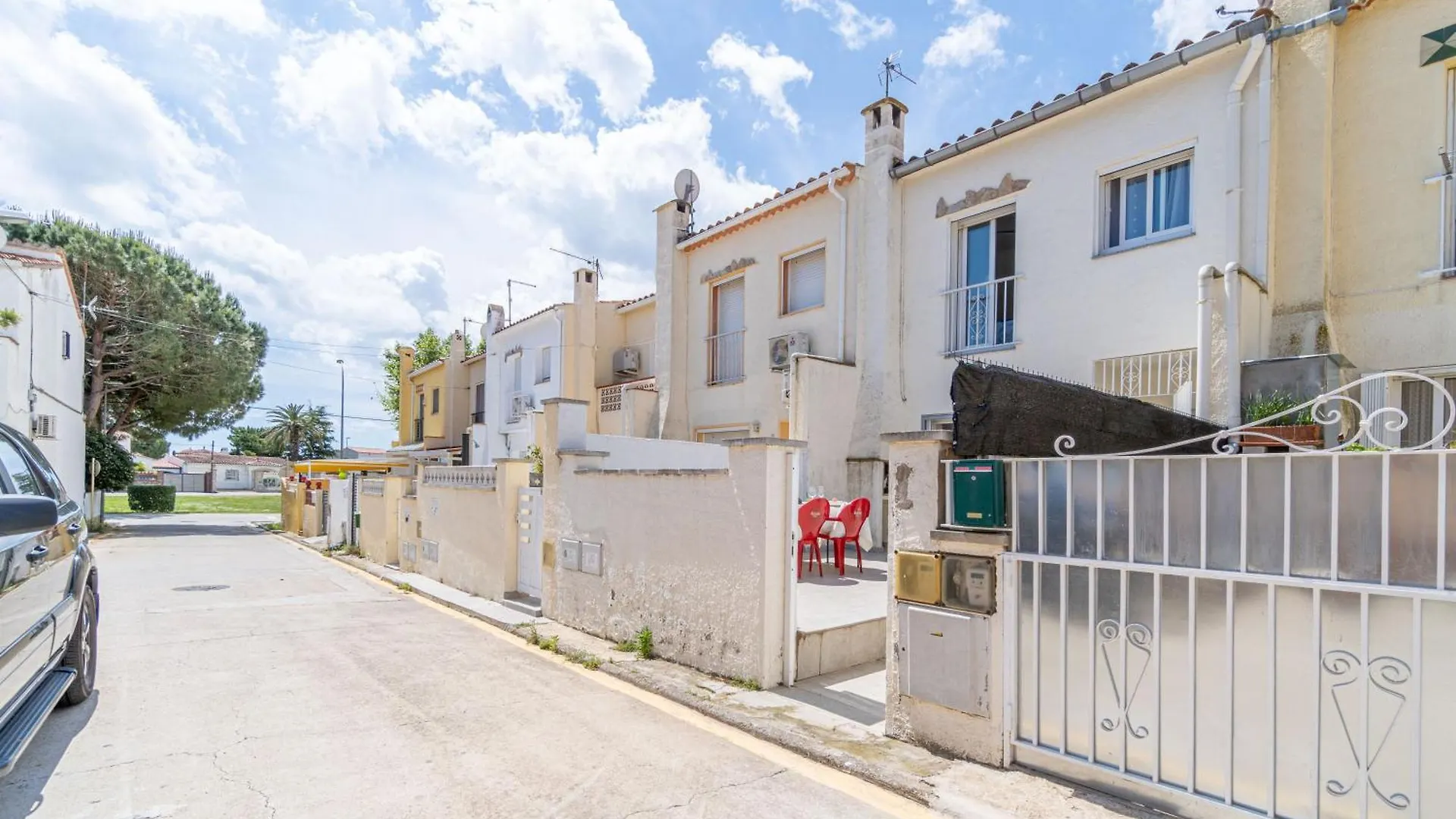 Goldhome - Byblos - Casa Con Piscina Comunitaria Empuriabrava 0*,  Spagna